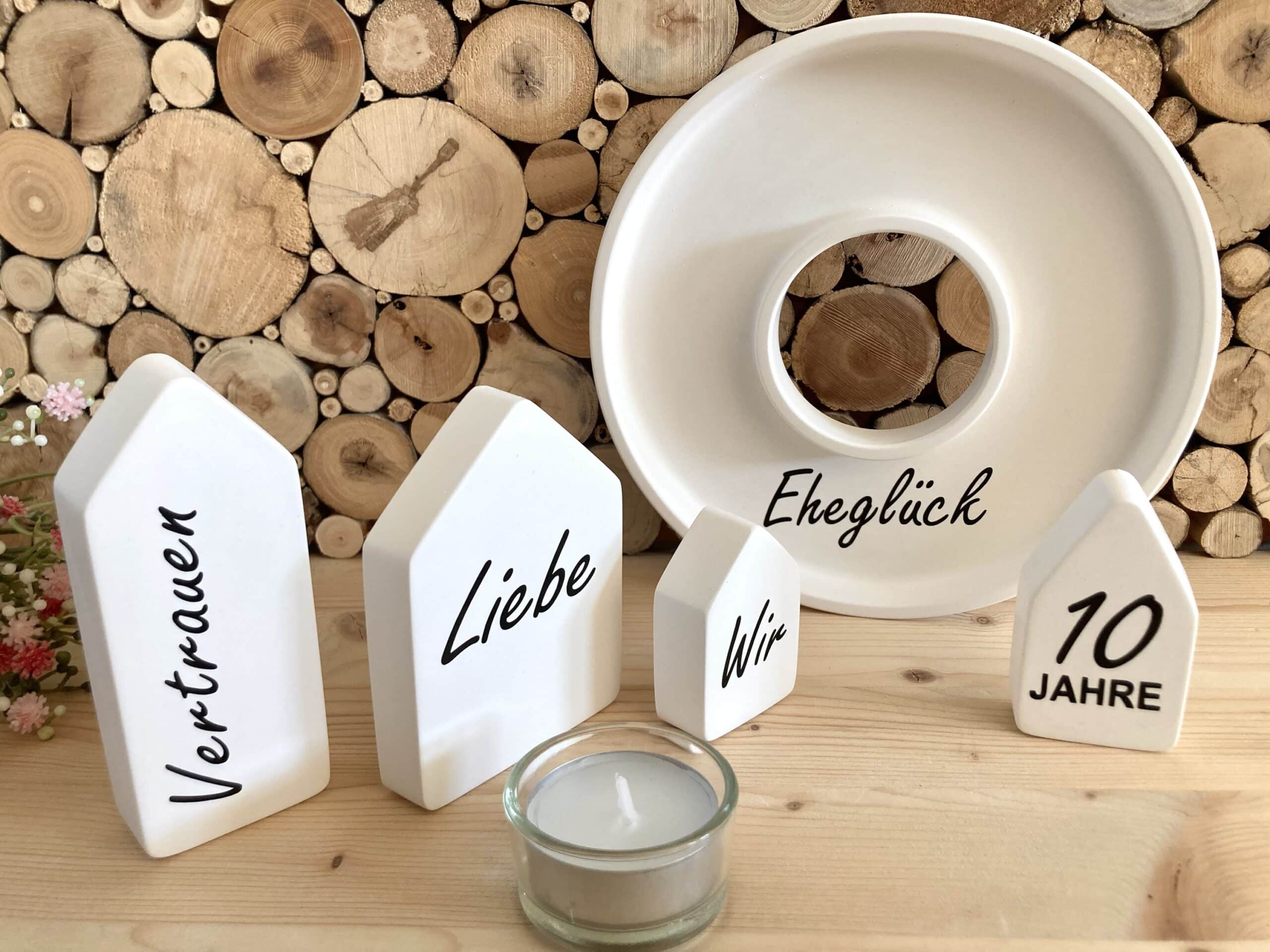 Personalisierter Anhänger 'Zwei Erbsen In Einer Schote' – 10. Hochzeitstag, Geburtssteine, Sterlingsilber Personalisierter Anhänger 'Zwei Erbsen In Einer Schote' – 10. Hochzeitstag, Geburtssteine, Sterlingsilber